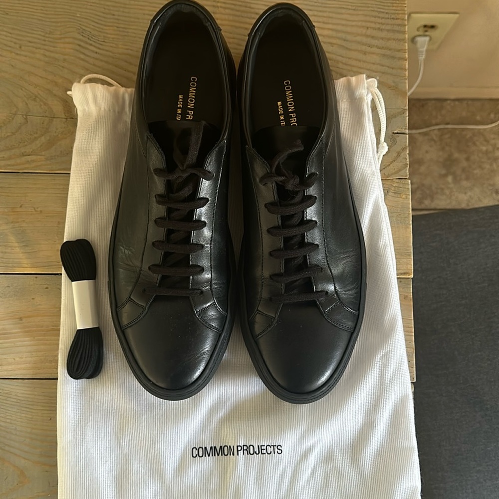 Common Projects Achilles Low. Only worn a few time. Excellent used condition.